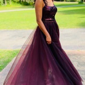 Sherri  Hill Prom Dress Size 6 (Small) Burgundy